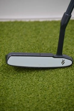 GolfRoots Women's Lopez Ashley 32in Putter -Adams Golf Shop 231C87A6 1CF1 443D A6B3 C142AA8EF95B