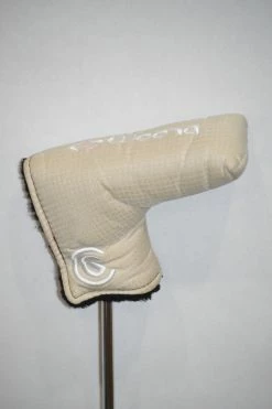 GolfRoots Cleveland Bloom Ladies Putter 33.5 In. -Adams Golf Shop 7784A733 47A2 487B 9031 25FC69347E71