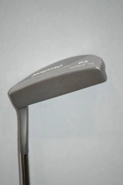 GolfRoots Cleveland Bloom Ladies Putter 33.5 In. -Adams Golf Shop 7D8E862D D13A 44BB 803D F350256F3AF6